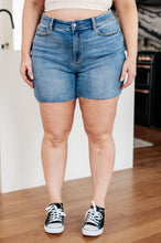 Load image into Gallery viewer, JUDY BLUE- Willa High Rise Cutoff Shorts
