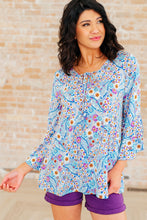 Load image into Gallery viewer, DEAR SCARLETT- Willow Bell Sleeve Top in Retro Ditsy Floral
