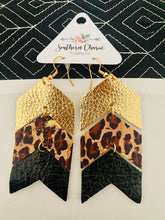 Load image into Gallery viewer, Gold/Leopard/Black Corkies
