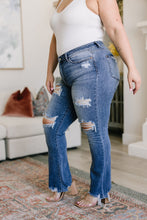 Load image into Gallery viewer, JUDY BLUE- O&#39;Hara Destroyed Straight Jeans
