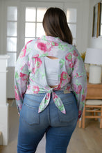 Load image into Gallery viewer, SEW IN LOVE- Thinking on It Open Back Floral Top
