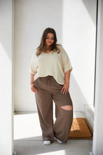 Load image into Gallery viewer, SP24- W23 Brianna Boxy Crop Top
