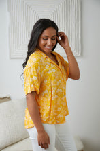 Load image into Gallery viewer, Clementine Floral Button Up Blouse

