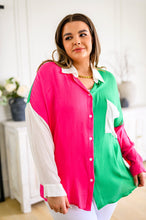 Load image into Gallery viewer, SP24- Capture the Day Two Toned Button Up Kelly
