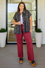 Load image into Gallery viewer, Cool and Carefree Denim Button Down (Reg &amp; Curvy)
