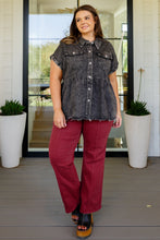 Load image into Gallery viewer, Cool and Carefree Denim Button Down (Reg &amp; Curvy)
