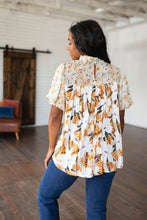 Load image into Gallery viewer, SP24- Daydreamer Mixed Floral Top
