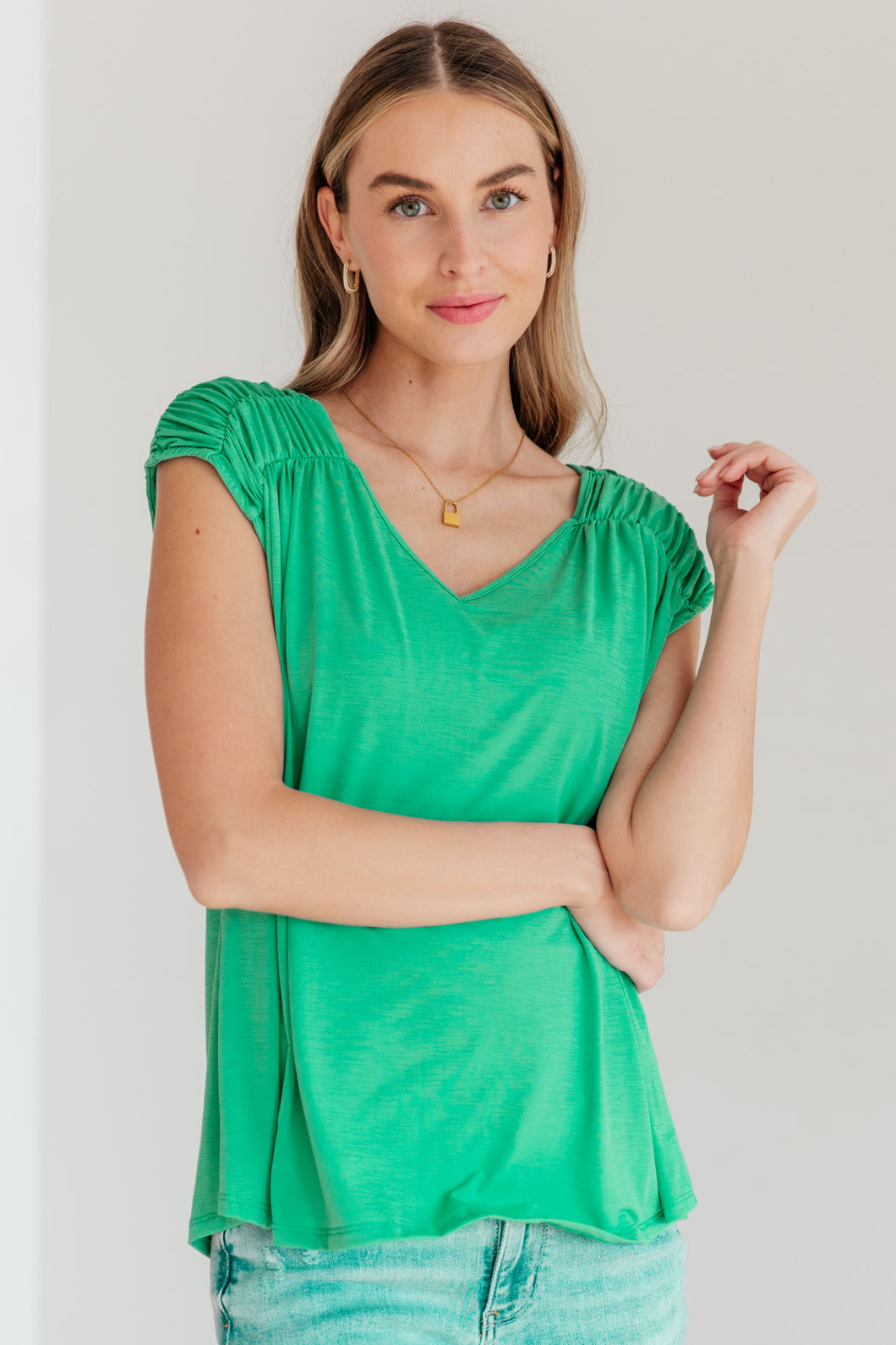 DEAR SCARLETT- Ruched Cap Sleeve Top in Emerald