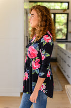 Load image into Gallery viewer, SP24- Doing My Best Floral Top (Reg &amp; Curvy)
