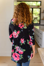 Load image into Gallery viewer, SP24- Doing My Best Floral Top (Reg &amp; Curvy)
