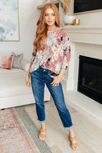 Load image into Gallery viewer, SEW IN LOVE- Float on Floral Top in Marsala
