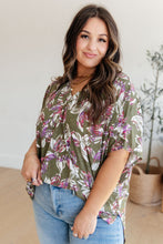 Load image into Gallery viewer, WHITE BIRCH- Flower Girl Floral V-Neck Top
