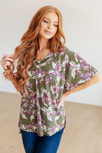Load image into Gallery viewer, WHITE BIRCH- Flower Girl Floral V-Neck Top

