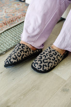 Load image into Gallery viewer, SP24- Fuzziest Feet Animal Print Slippers In Mocha
