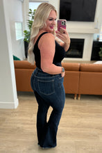 Load image into Gallery viewer, JUDY BLUE- Jane High Rise Raw Hem Flare
