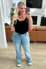 Load image into Gallery viewer, JUDY BLUE- Mildred High Rise V Front Waistband Straight Jeans
