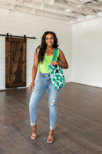 Load image into Gallery viewer, AVE SHOPS- Lazy Daisy Knit Bag in Green
