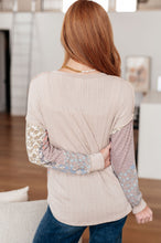 Load image into Gallery viewer, SP24- 7TH RAY- Leap Higher Mixed Print Henley
