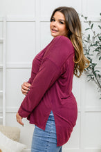 Load image into Gallery viewer, W23 Long Sleeve Knit Top with Pocket in Burgundy
