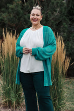 Load image into Gallery viewer, GEEGEE-Mild Moments Pleat Detail Top
