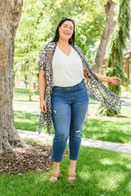 Load image into Gallery viewer, W23 Nikki Mid-Rise Destroyed Boyfriend Jeggings
