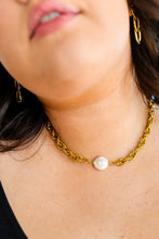 Load image into Gallery viewer, Waterproof, No Tarnish, Ocean's Gold Shell Pendant Necklace
