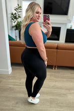 Load image into Gallery viewer, WHITE BIRCH- A Heartbeat Skip Leggings
