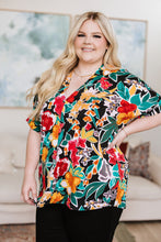 Load image into Gallery viewer, SP24- Pretty in Paradise Floral Blouse
