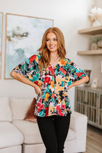 Load image into Gallery viewer, SP24- Pretty in Paradise Floral Blouse
