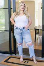 Load image into Gallery viewer, RESTOCKED *Lovervet* Rizzo High Rise Crop Straight Jeans by Vervet
