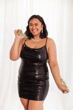 Load image into Gallery viewer, SP24- Shining in Sequins Dress in Black
