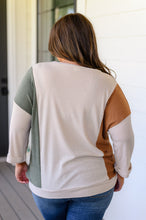 Load image into Gallery viewer, SP24- Split Personality Color Block Top (Reg &amp; Curvy)
