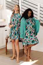 Load image into Gallery viewer, SP24- Thrill of it All Floral Dress (Reg &amp; Curvy)
