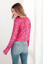 Load image into Gallery viewer, You Found Me Sequin Top in Fuchsia (Reg &amp; Curvy)
